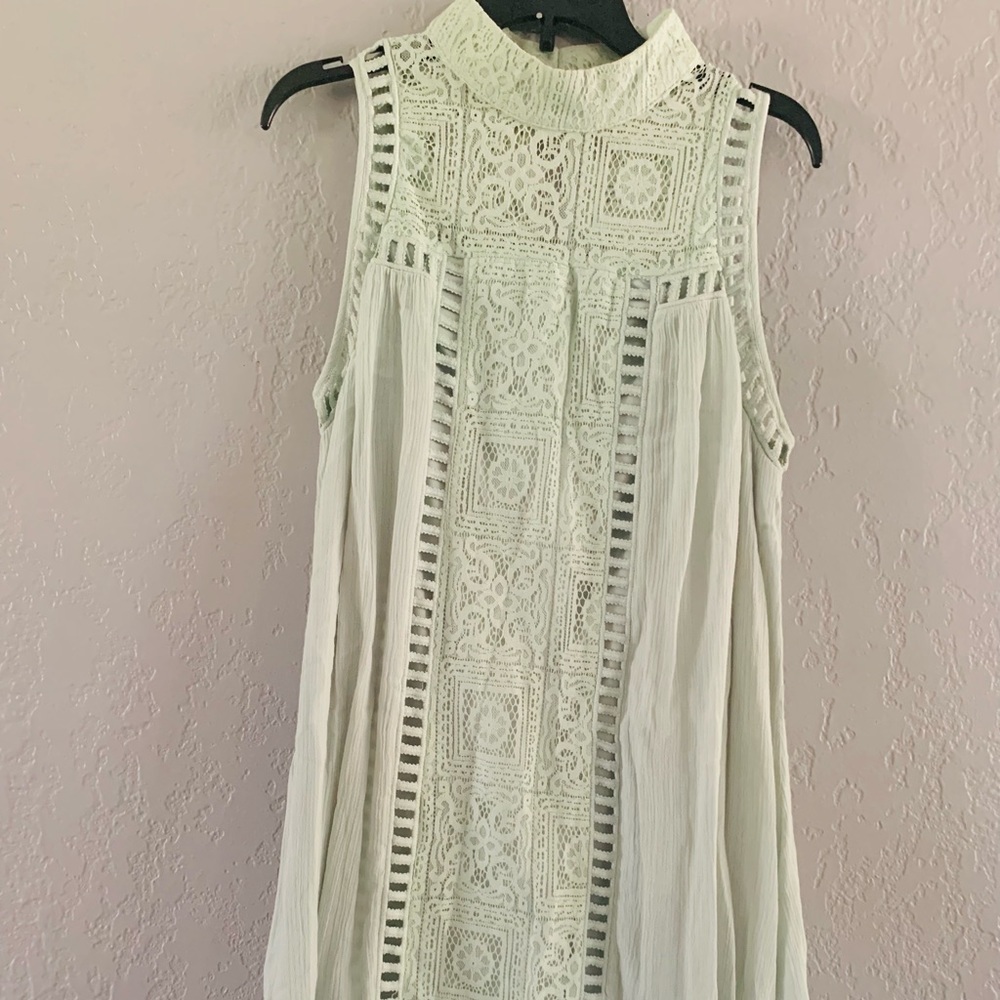 NWT Entro Lace Seafoam Halter Dress Small